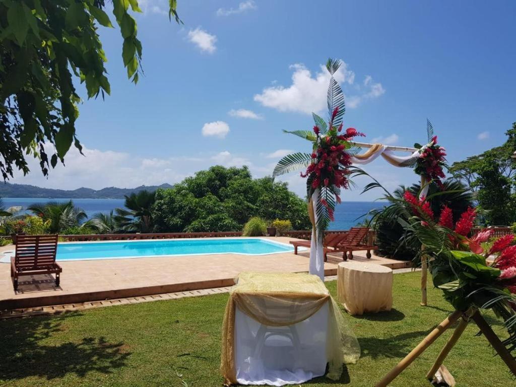 Bayview Villa -Sea Side Villa Anse Boileau Exterior foto
