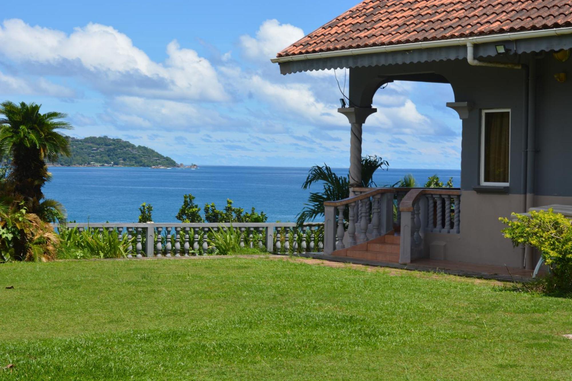 Bayview Villa -Sea Side Villa Anse Boileau Exterior foto
