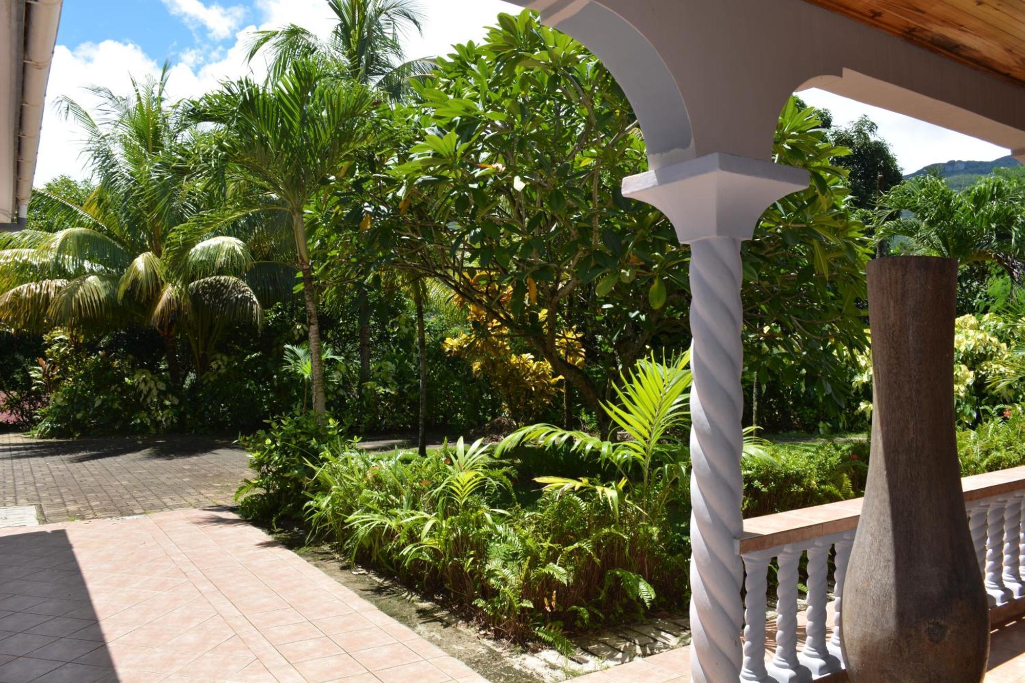 Bayview Villa -Sea Side Villa Anse Boileau Exterior foto