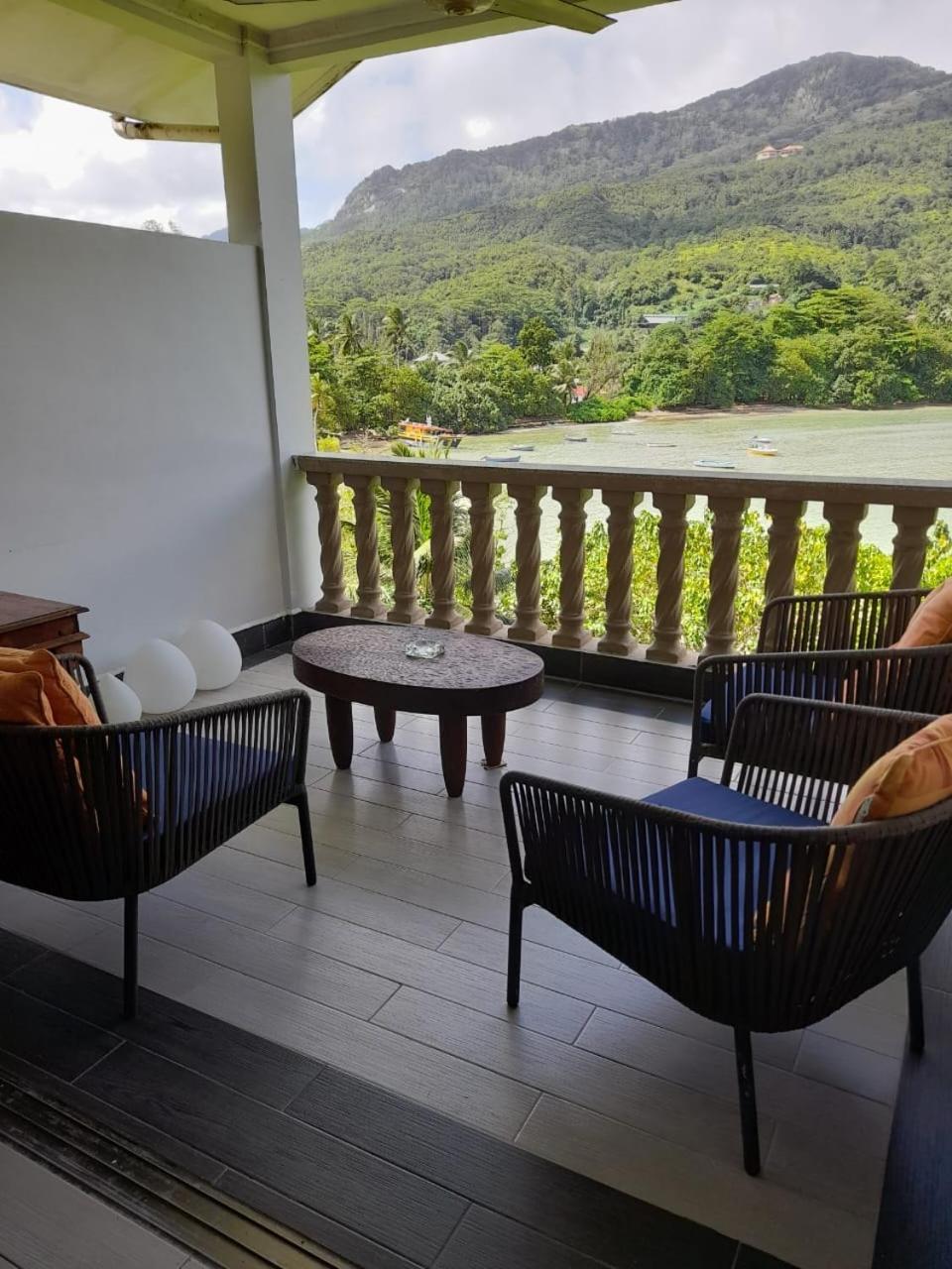 Bayview Villa -Sea Side Villa Anse Boileau Exterior foto